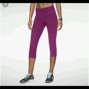 Nike Legend 2.0 cropped leggings